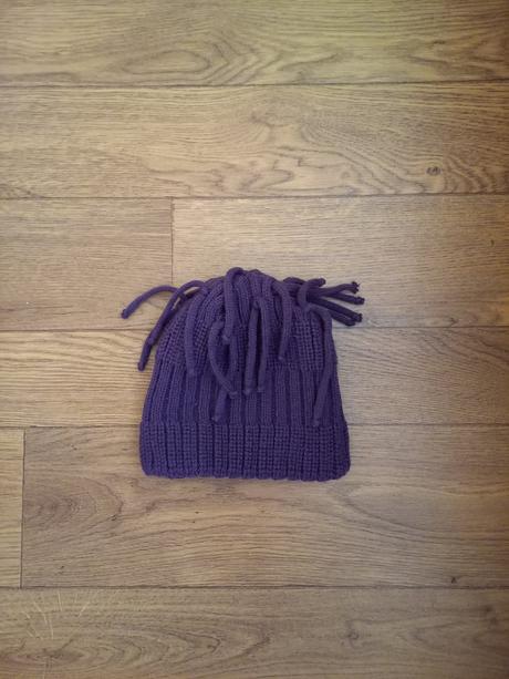 Fialová čepice, 134