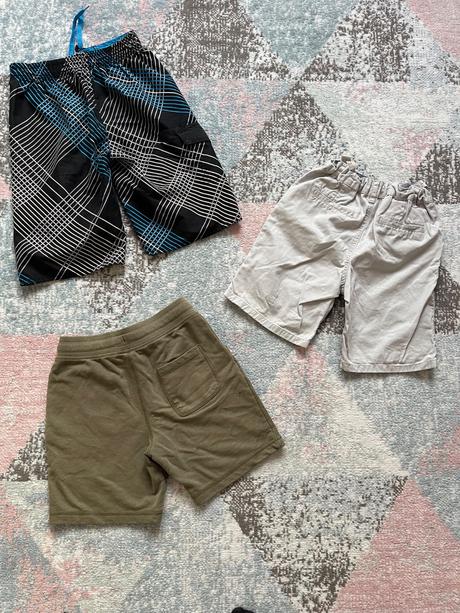 3 kratase vel.128/134, 134