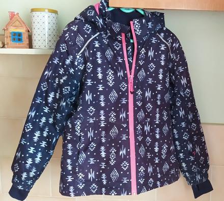 Bunda zimní tmavě modrá se světlým vzorem, crivit,122