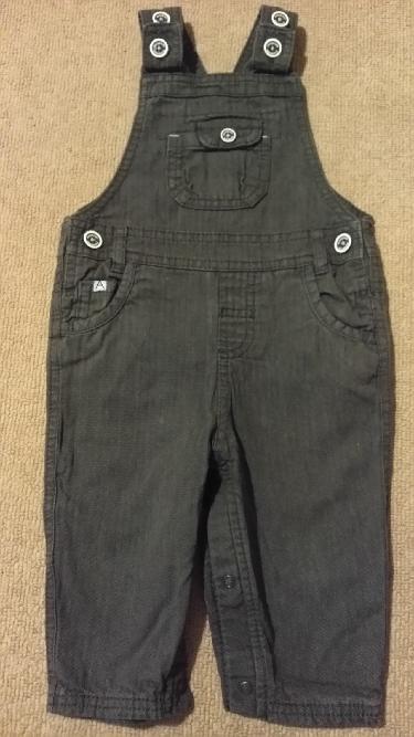 Černé rifle s laclem, marks & spencer,68