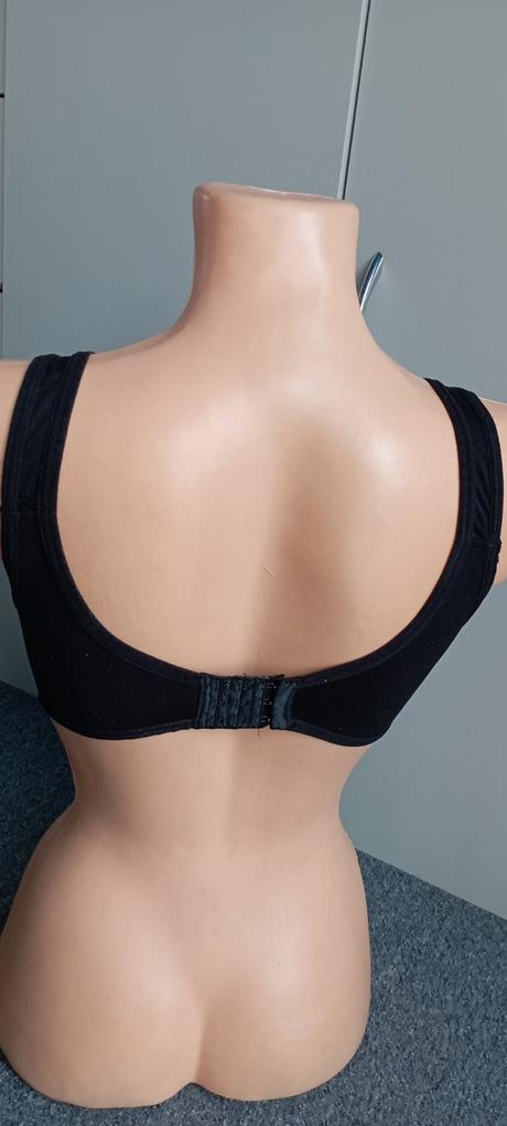 Sportovní podprsenka zn."crane" vel."75c", 75c