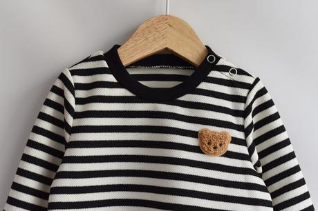 Mikina vel. 6 - 9 m, 74