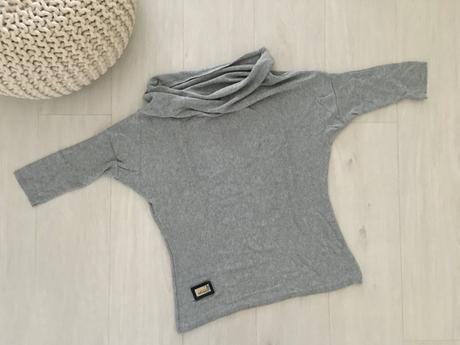 Halenka / pulover s netopýřími rukávy,