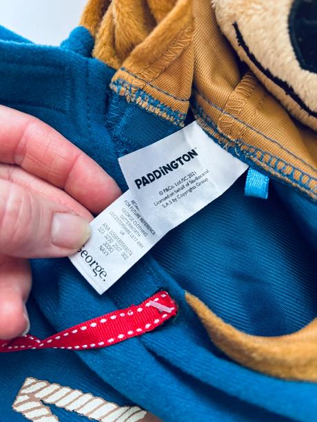 An20/ kostým paddington - v.5/6 let, 