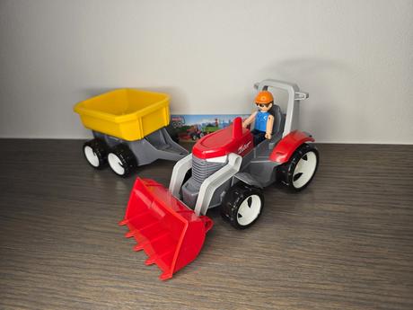Traktor s přívěsem a figurkou, igráček multigo,