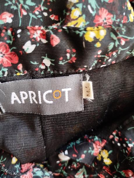 Šaty zn. apricot vel.38, 38