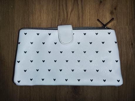 Kosmetická taštička se srdíčky, 