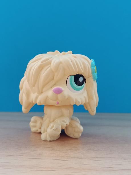 Lps pejsek s kytičkou,