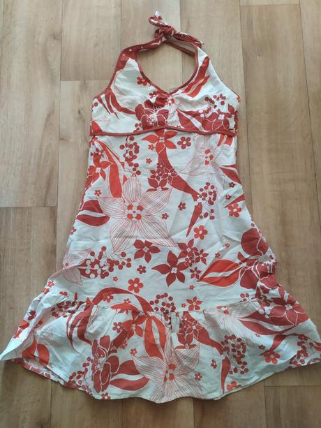 Oranžové šaty, 40