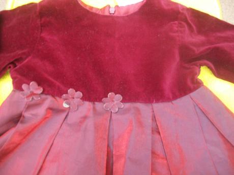 Slavnostní šaty, 80