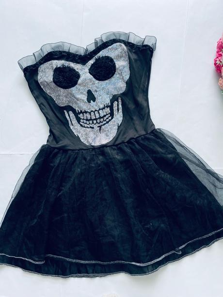 An 12/ kostým dámský - v.s (xs ), 