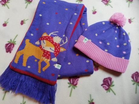 Čepice a šála dedoles., 128