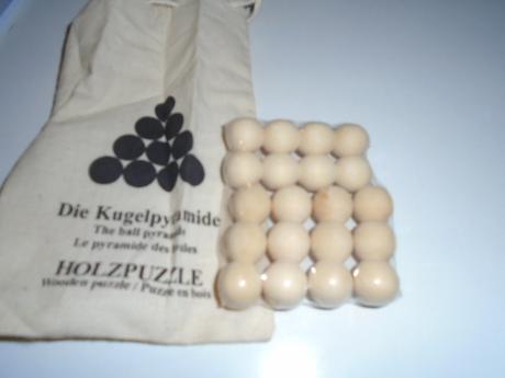 Hlavolam dřevěný,