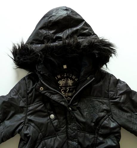 Bunda s kožešinovou kapucí vel. 122, 122