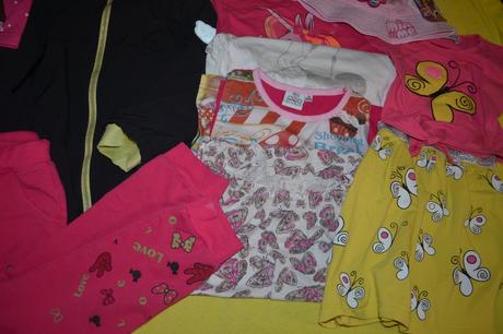 13ks dívčí oblečení v.116,soft.bunda,plavky,krať, 104–116