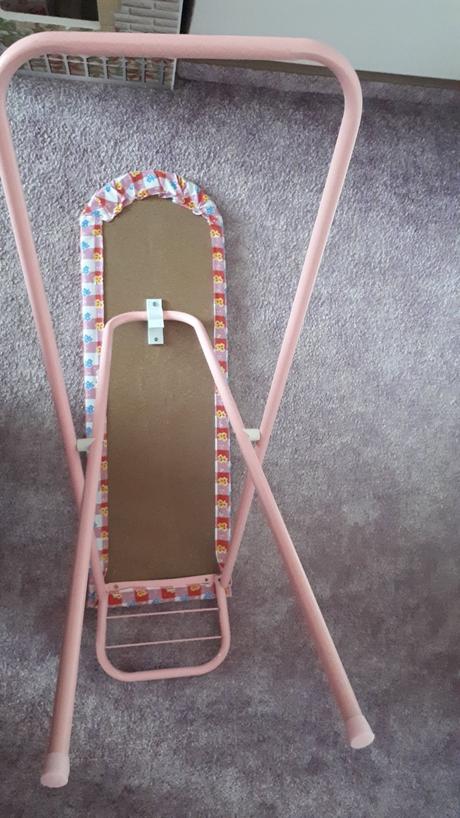 Dětské žehlící prkno se žehličkou,