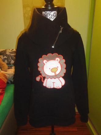 Černá teplá mikina se lvíčkem, benter,l