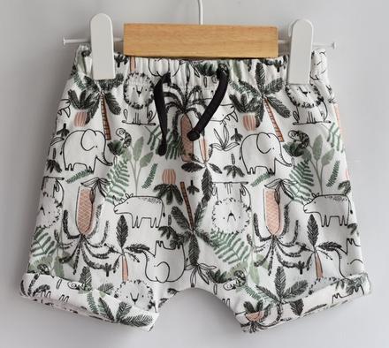 Kraťasy vel. 3 - 6 m, matalan,68