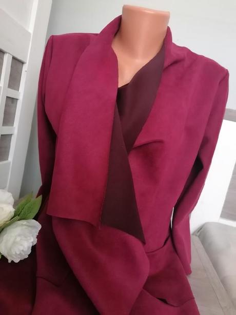 Vínový kabátek, s