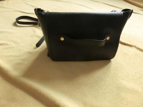 Černá minimalistická kabelka crossbody zara basic, zara