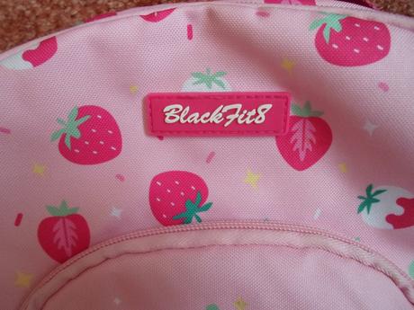 Růžový batoh batůžek s jahůdkou, safta