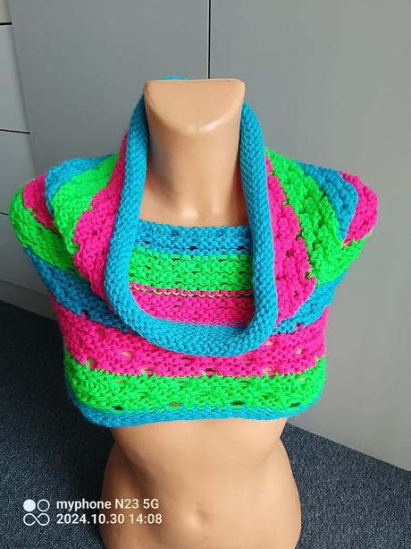 Nákrčník neonový,