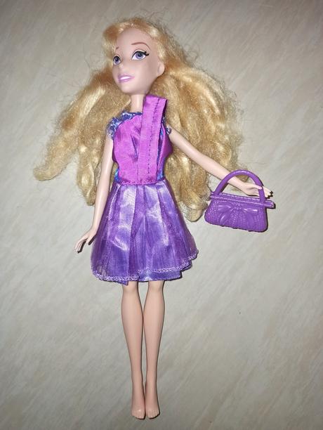 Šípková růženka a oblečení,