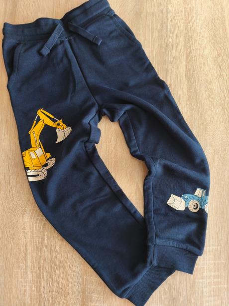 Chlapecké tepláky, lupilu,110