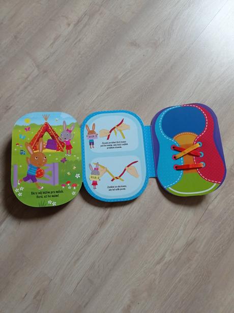 Knížka "moje první tkanička", 