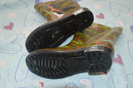 32 zelené gumáky, kocour v botách, 32