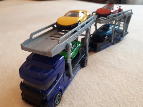 Autopřepravník + 4 autíčka,