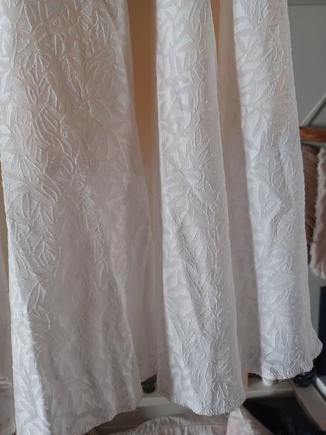 Handmade sukně s lístky m/l, l