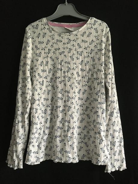 Vel. 128 bílé triko s kvítky, 128