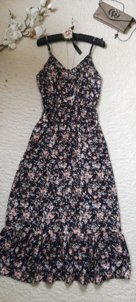 Květinové dlouhé šaty s páskem, l