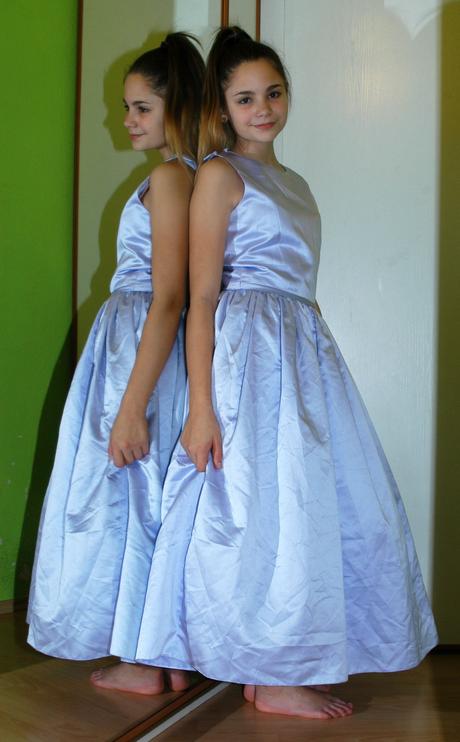 Společenské slavnostní plesové šaty i pro družičku, 176