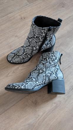 T486  kotníkové kozačky tamaris vel. 38, tamaris,38