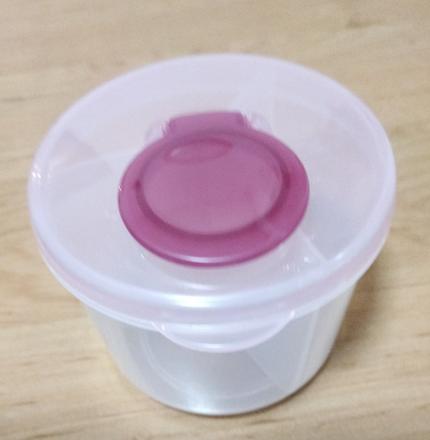 Dávkovač na umělé mléko, 