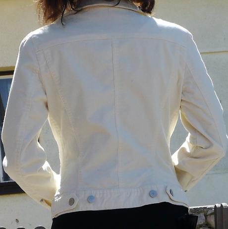 Manzestrova kremove bila bundicka, mango,s