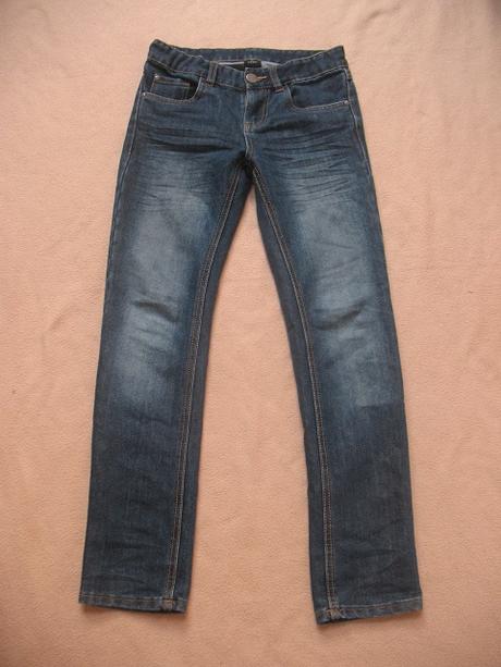 Rifle, džíny, chapter young,152