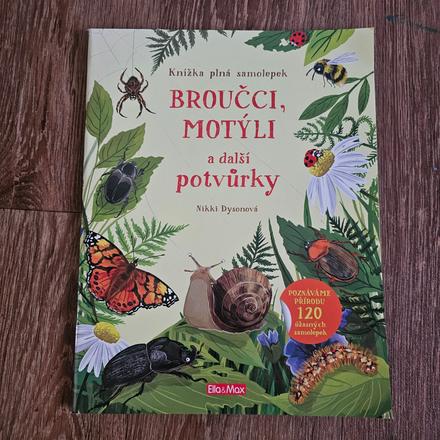 Velká samolepková kniha broučci, motýli a další, 