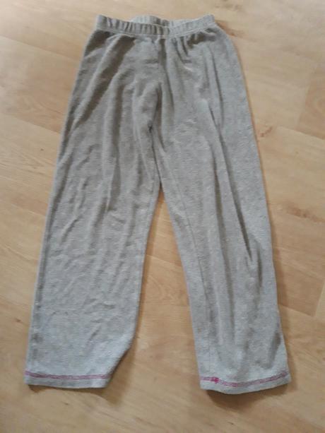 Pyžamo 122/128, 122