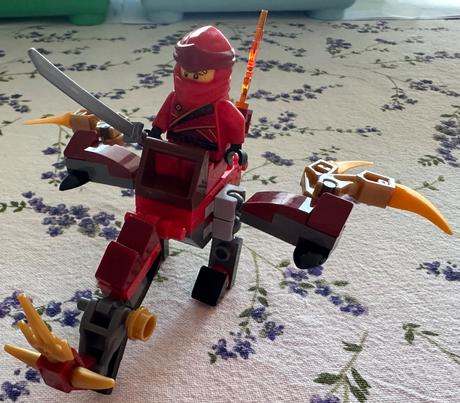 Lego ninjago 30535 ohnivá letka,