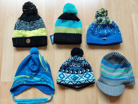 Nová nenošená dětská zimní čepice, merino, fleece, 128