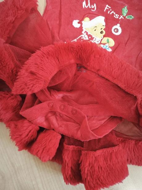 Vánoční šaty, 68