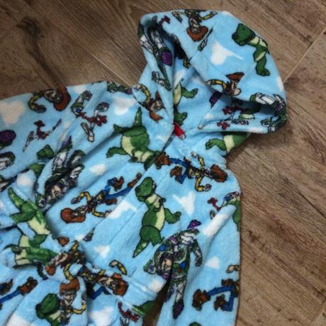 Heboučký župan ,,toy story", 98