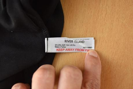 Tričko vel. 4 - 5 let, river island,110