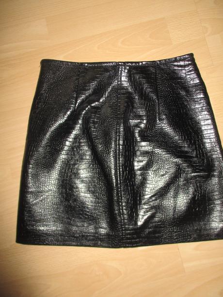 Koženková mini xs/152, bershka,152