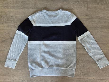 Svetr vel. 146, c&a,146