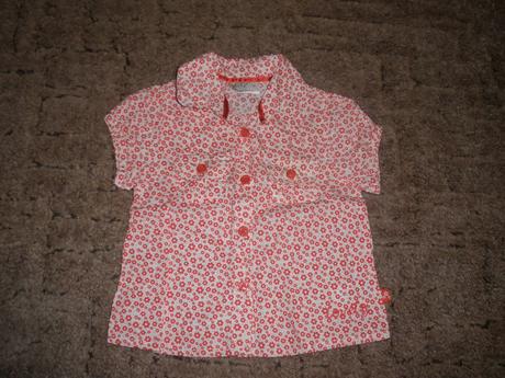 Kytičková košile, 74