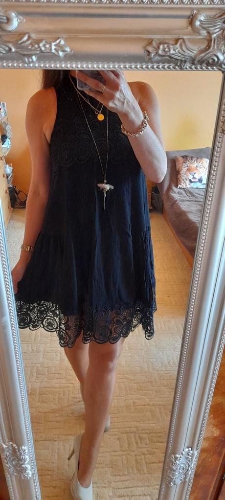 H&m černé šaty s krajkovými detaily, h&m,36